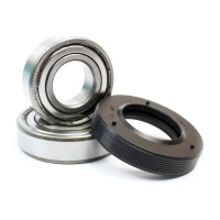 Подшипники барабана стиральной машины Whirlpool SKF 6205 и SKF 6206 и сальник 35*62*7